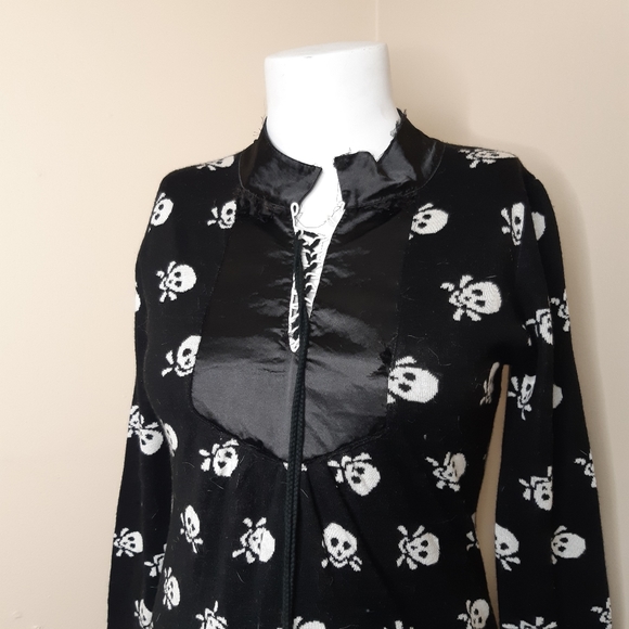 Knit Skull Dress - Picture 8 of 11